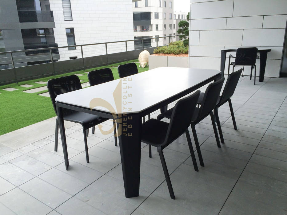 Table A Manger Origademi Corian Et Acier Sur Mesure Jeremy Collin Ebeniste Createur Salle A Mangertables Homify