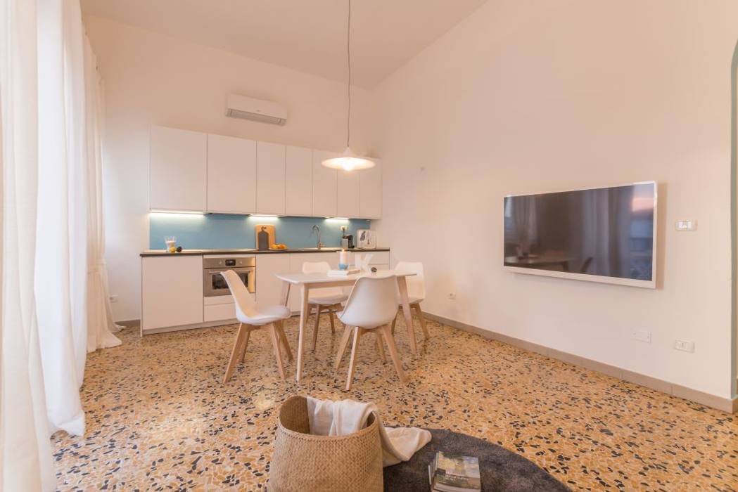 Gabbiano Reale, Home Staging per la microricettività, Anna Leone Architetto Home Stager Anna Leone Architetto Home Stager Minimalist dining room