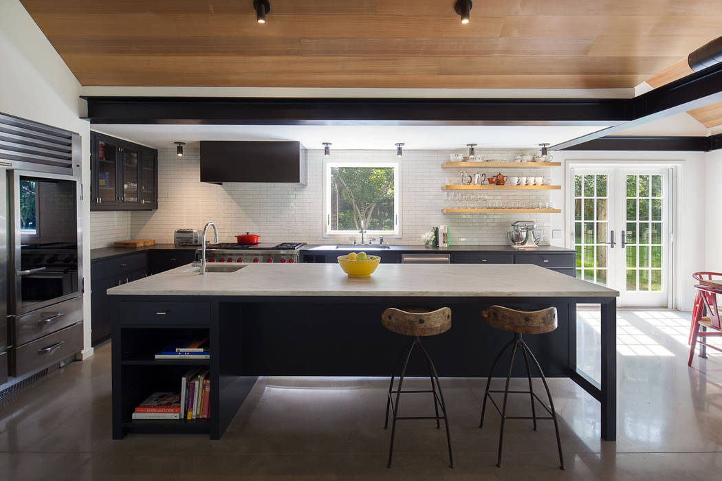 Shelter Island Country Home, andretchelistcheffarchitects andretchelistcheffarchitects Cocinas de estilo industrial