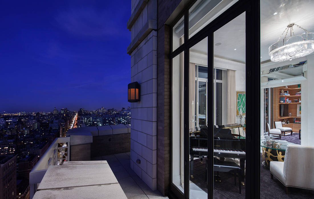 Park Avenue Duplex andretchelistcheffarchitects Modern balcony, veranda & terrace