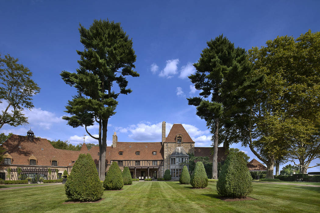 Round Hill Estate andretchelistcheffarchitects Eclectic style houses eclectic,granite,terracotta,estate,stone wall,pool,veranda,wood,country,marble,wooden stairs