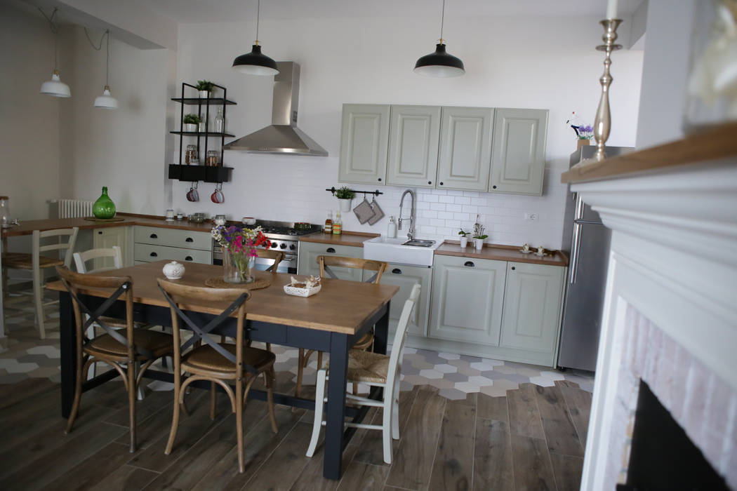 Villa 130mq stile Industrial - Shabby, T_C_Interior_Design___ T_C_Interior_Design___ Cozinhas clássicas