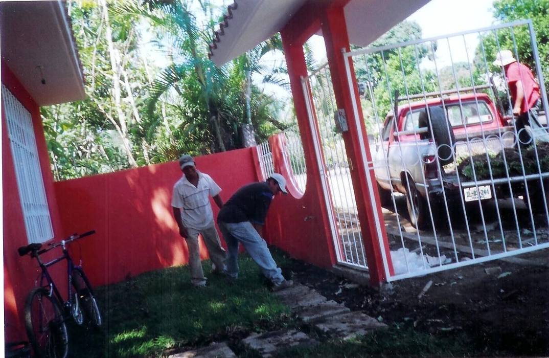 CASA EN SAN ANDRES TUXTLA FRANCISCO MONTIEL Casas unifamiliares Ladrillos