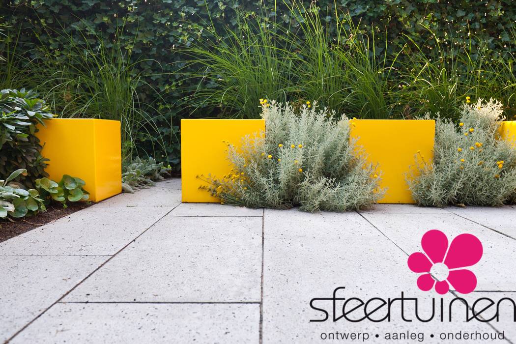 50 Tinten Geel, Sfeertuinen Sfeertuinen Industrial style garden Concrete Yellow