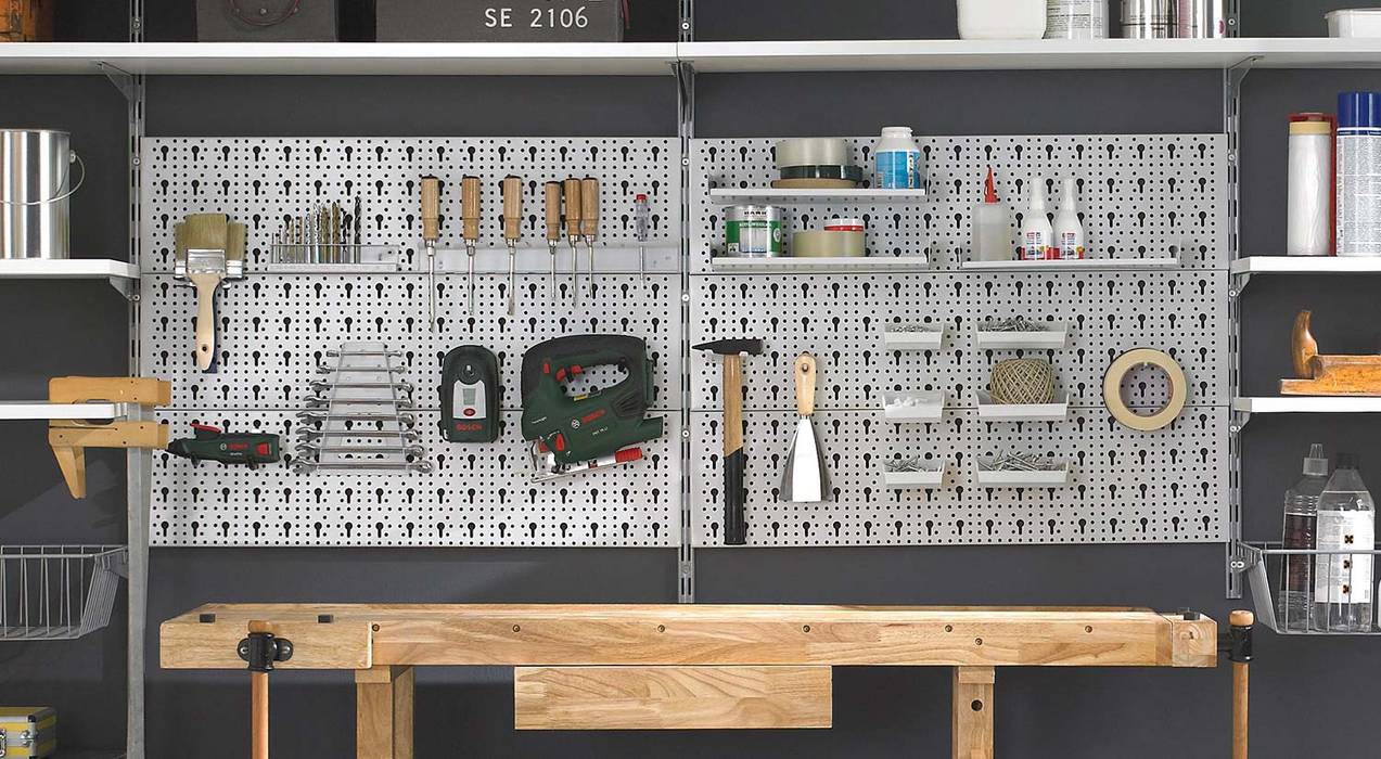 P-SLOT Shelving Systems create order - Peg Board homify Nhà để xe đôi tool kit,peg board,peg wall