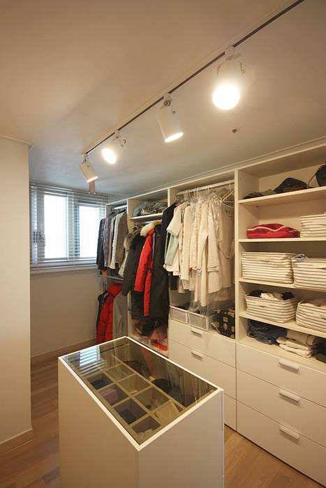 핑크 포인트 새아파트 신혼집 홈스타일링, homelatte homelatte Scandinavian style dressing rooms