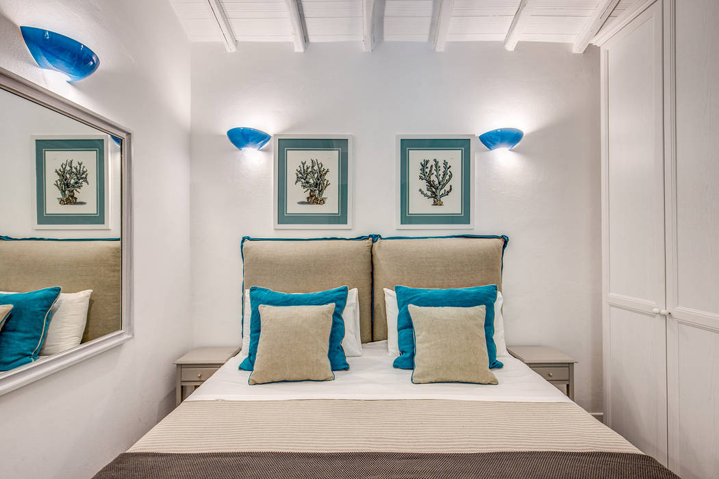 VILLINO (PORTO ERCOLE - GR), Gian Paolo Guerra Design Gian Paolo Guerra Design Kamar Tidur Klasik