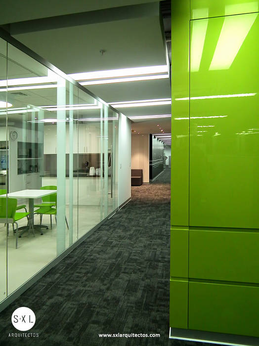 Oficinas Pacific Rubiales Energy, SXL ARQUITECTOS SXL ARQUITECTOS Modern style study/office