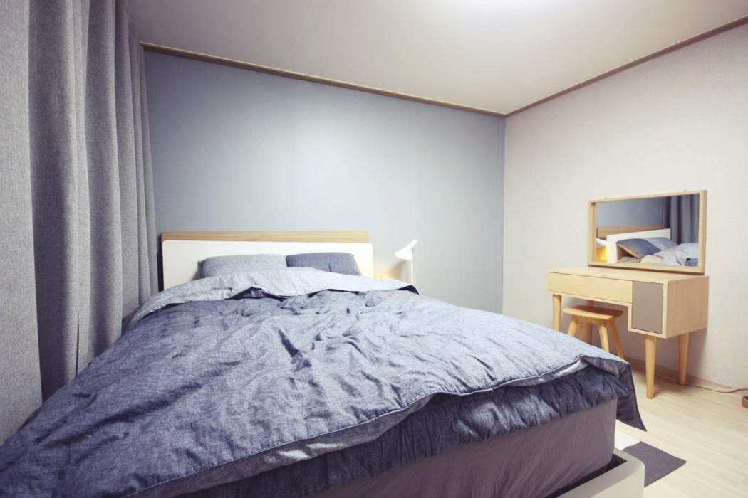 신혼부부의 그레이톤 18평 전셋집 홈스타일링, homelatte homelatte Modern Bedroom