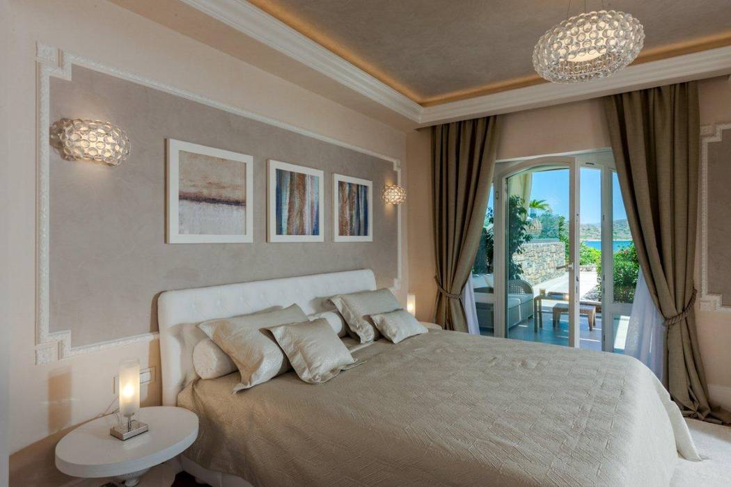 Villa Olivia, una residenza di lusso con vista mozzafiato sull’Egeo e spiaggia privata, Studio D73 Studio D73 Camera da letto in stile mediterraneo