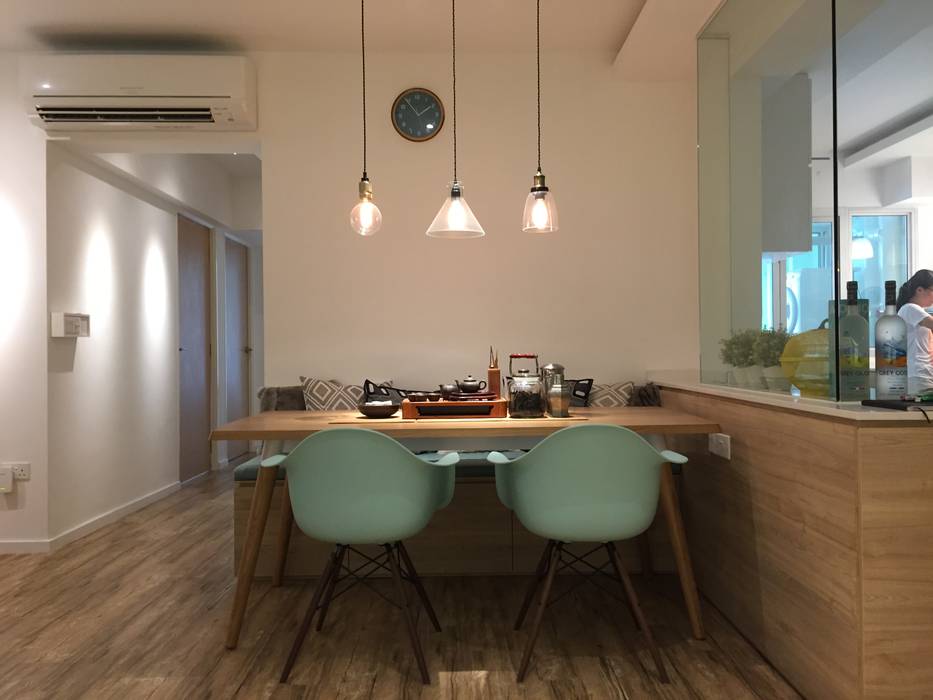 Design & Build: New HDB @ Sumang Link (Eclectic), erstudio Pte Ltd erstudio Pte Ltd Eclectic style dining room