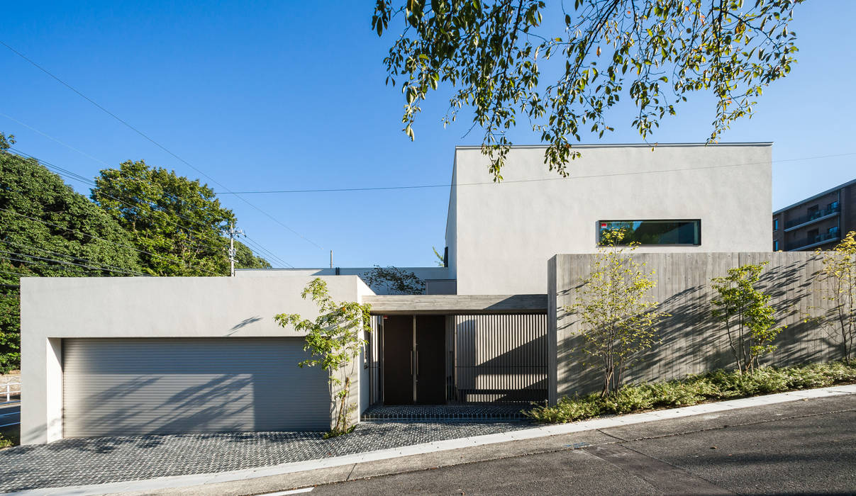 森の中のコートハウス, Architet6建築事務所 Architet6建築事務所 Houten huis Beton