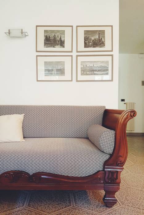 Antico Letto A Barca Restaurato E Adibito A Divano Da Conversazione Smellof Design Soggiorno Moderno Homify