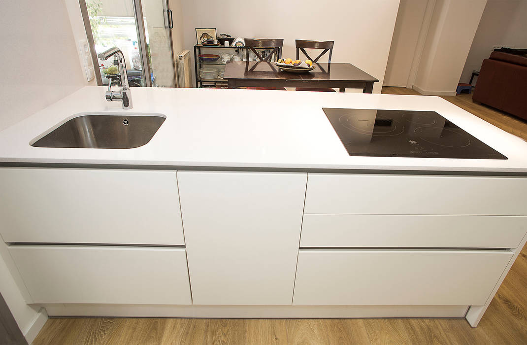 Almacenaje de cocina cocinas de estilo moderno de grupo inventia