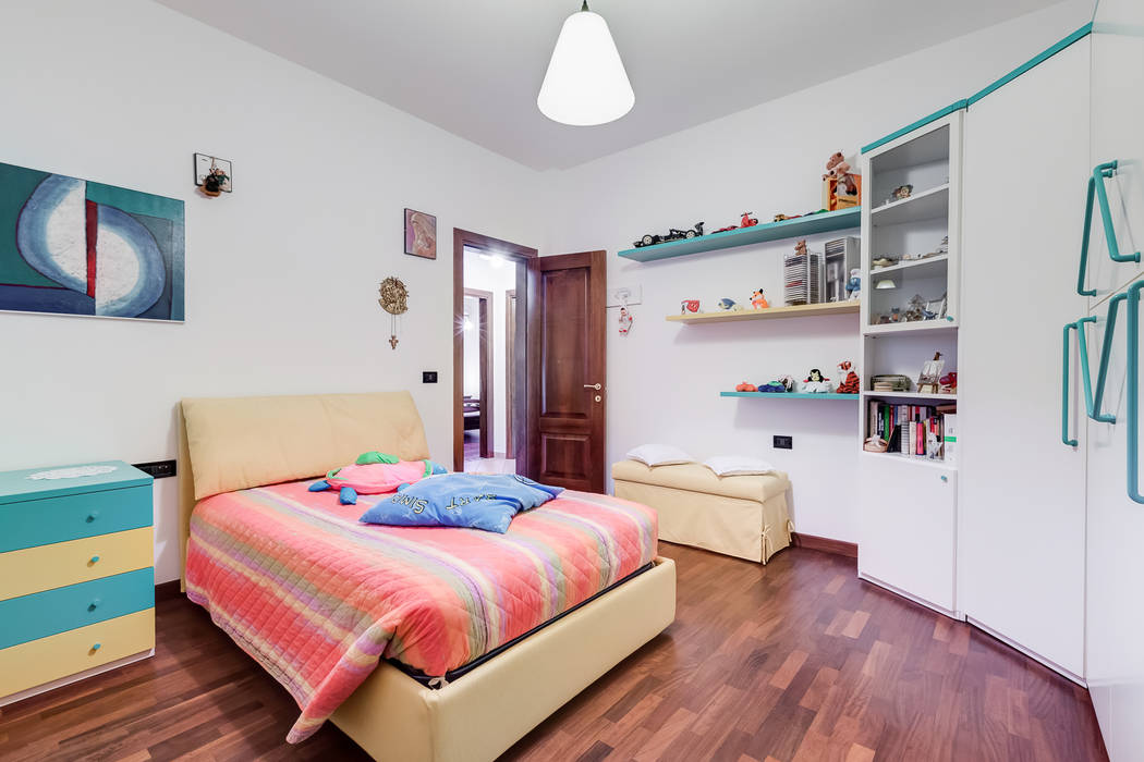 Villa Bologna, Luca Tranquilli - Fotografo Luca Tranquilli - Fotografo Dormitorios infantiles de estilo clásico