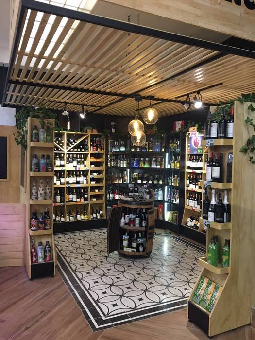 ​vinos marisagomezd Espacios comerciales Madera Acabado en madera Gastronomía