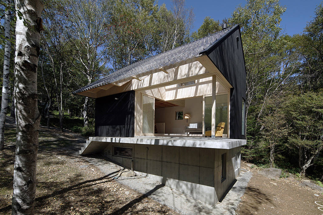 森の山荘, 桑原茂建築設計事務所 / Shigeru Kuwahara Architects 桑原茂建築設計事務所 / Shigeru Kuwahara Architects Country house Wood Wood effect