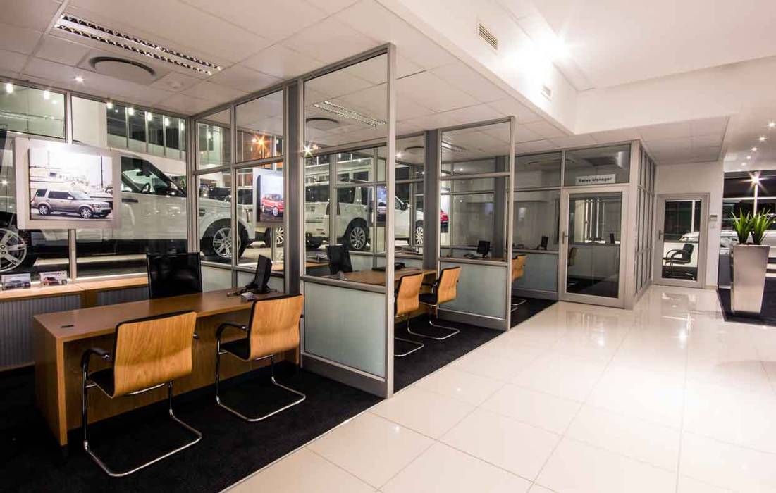 East Cape Motors, Intsika Architects (Pty) Ltd Intsika Architects (Pty) Ltd Commercial spaces Car Dealerships