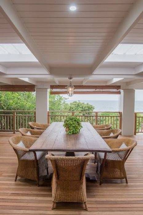 BEACH HOUSE, JSD Interiors JSD Interiors Eclectic style balcony, veranda & terrace Wood Wood effect