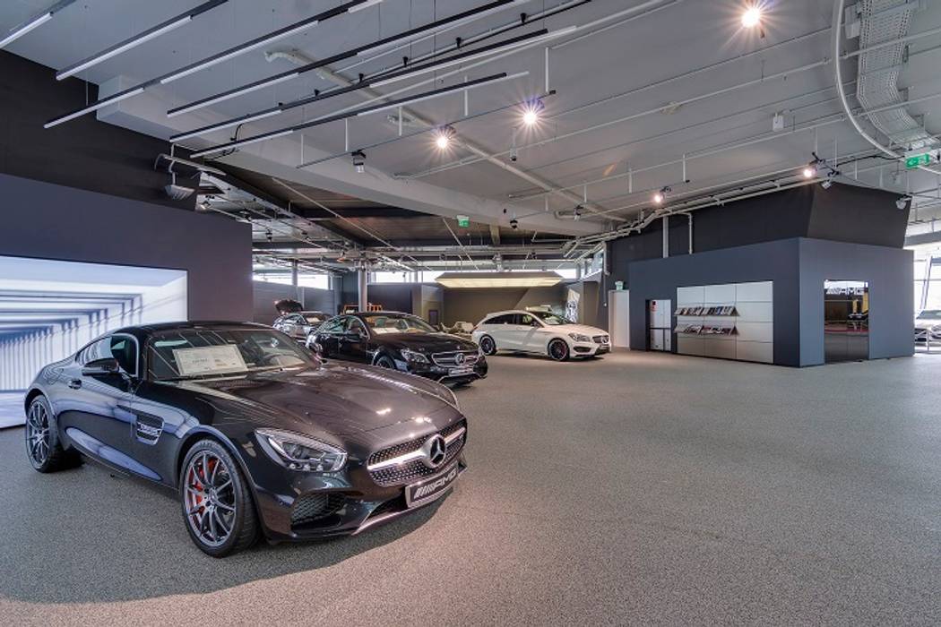 TEAM KONZEPT | AMG PERFORMANCE CENTER Köln, TEAM KONZEPT GMBH TEAM KONZEPT GMBH พื้นที่เชิงพาณิชย์ โชว์รูมรถ