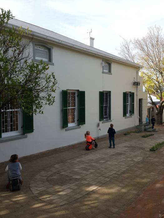 External / Exterior Commercial Building Painted (Paarl, Cape Town), CPT Painters / Painting Contractors in Cape Town CPT Painters / Painting Contractors in Cape Town