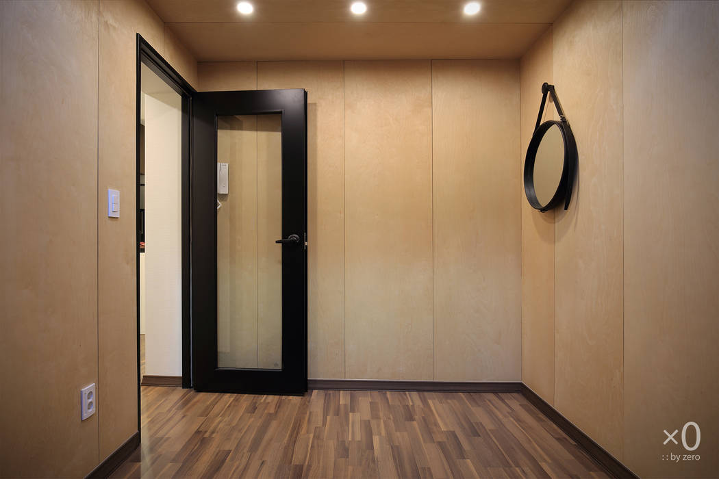 homify Corredores, halls e escadas modernos