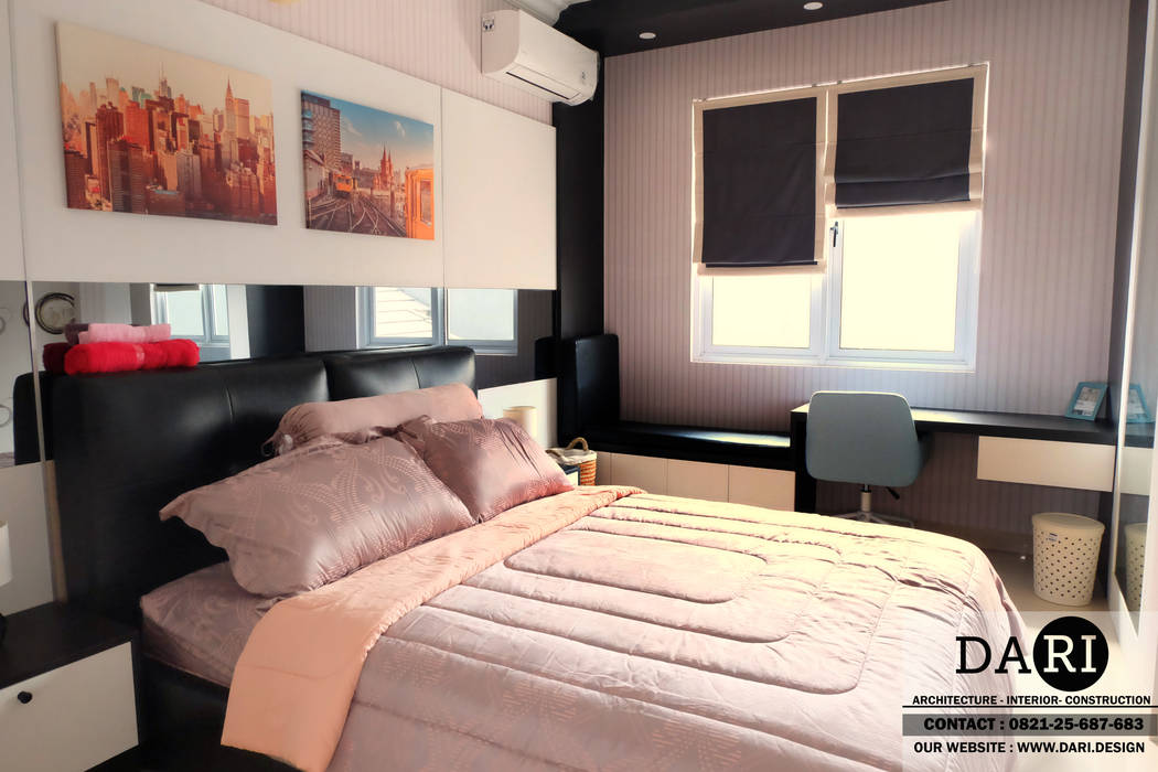 bedroom no 1 DARI Kamar Tidur Minimalis Kulit Imitasi Metallic/Silver Beds & headboards