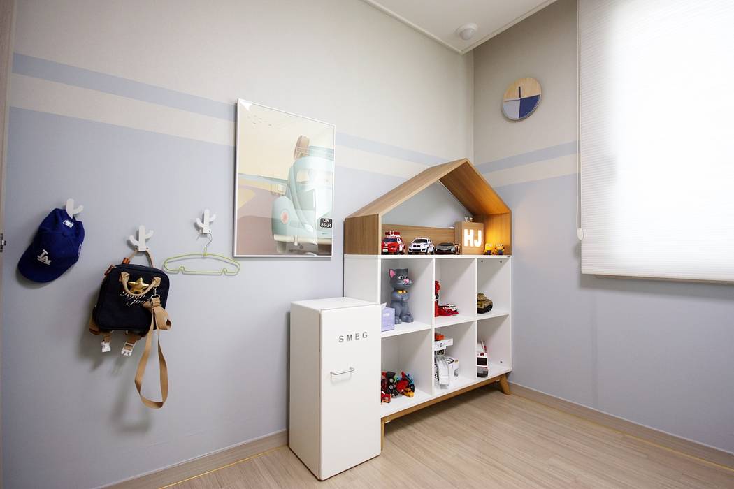 김포 32평 시공을 최소화한 새아파트 홈스타일링, homelatte homelatte Nursery/kid’s room