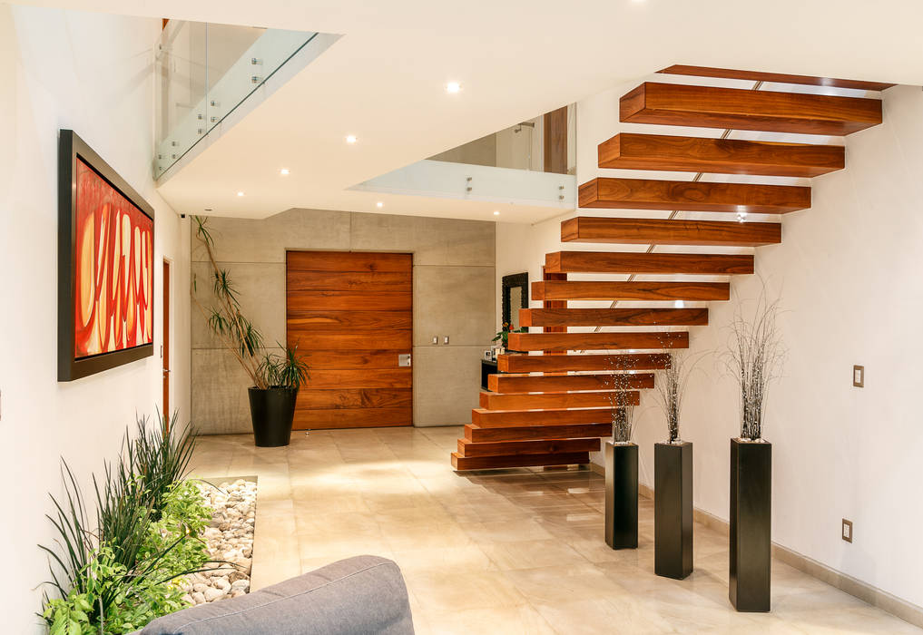 homify Modern Corridor, Hallway and Staircase