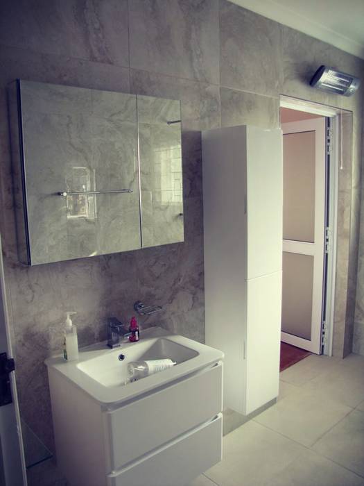 Sink, Bath And Mirror Installed CPT Painters / Painting Contractors in Cape Town