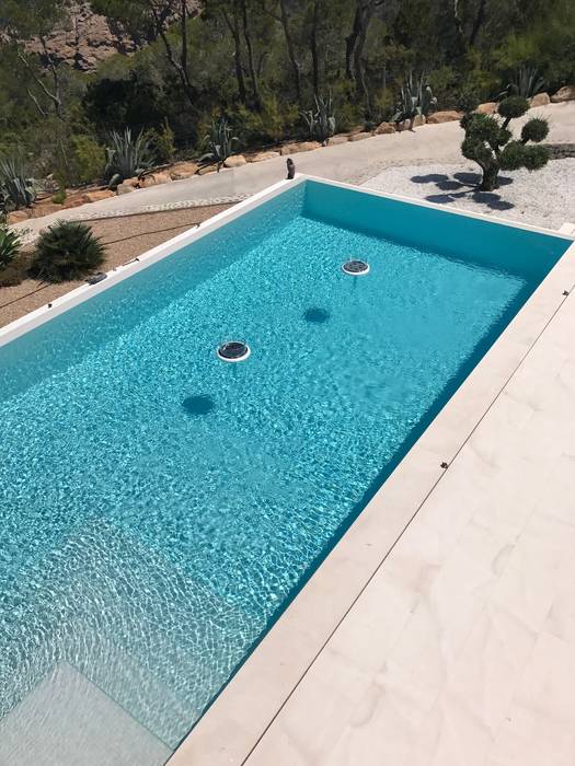 Private residence in Ibiza, Spain GlammFire Piscinas infinitas