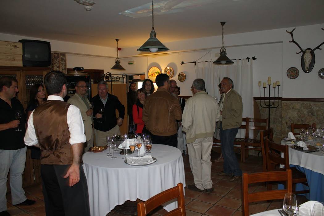 Tasca Do Joel - Peniche, Portugal, Lustrarte Lighting Lustrarte Lighting Rustic style dining room Lighting