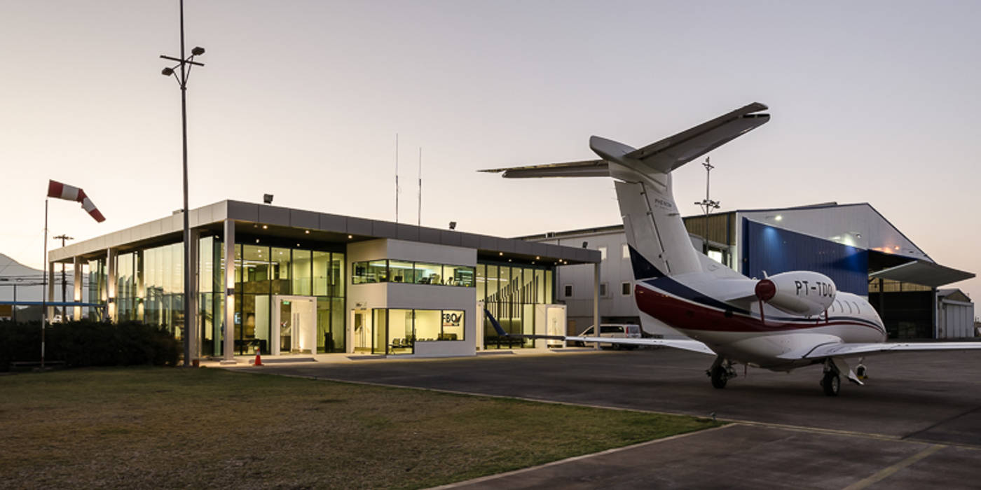 Aerocardal FBO, Bschneider Arquitectos e Ingenieros Bschneider Arquitectos e Ingenieros Espacios comerciales Aeropuertos