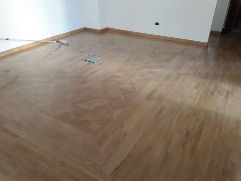 Parquet Con Disegni E Quadri Soggiorno Classico Di Soloparquet Srl Classico Legno Massello Variopinto Homify