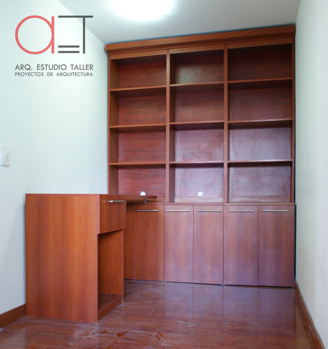Diseño mobiliario para apartamento en Bogotá, Arq. Estudio Taller Arq. Estudio Taller Moderne Arbeitszimmer Holz Holznachbildung Schreibtische
