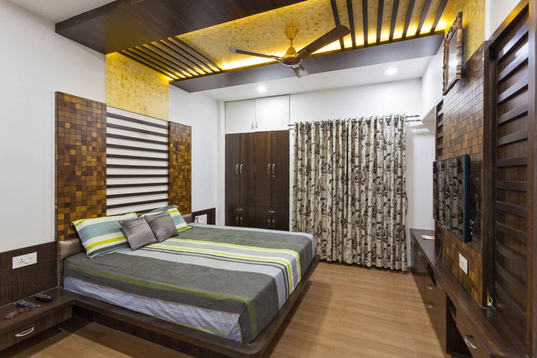 Master's Bed Room homify Modern style bedroom Beds & headboards