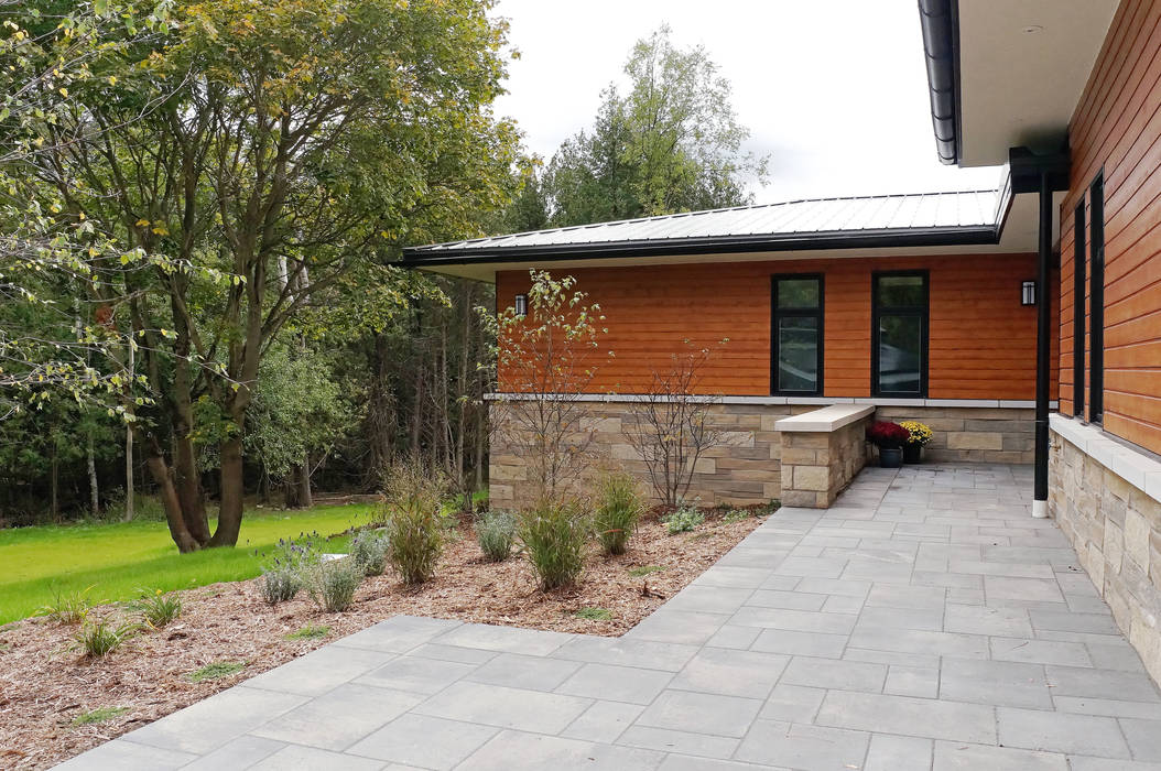 Credit River Valley House - Exterior Solares Architecture Houses