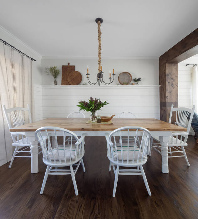 Modern Farmhouse, Laura Medicus Interiors Laura Medicus Interiors غرفة السفرة