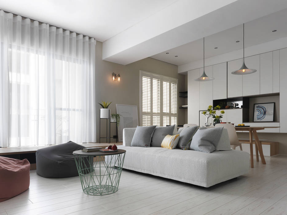 living room by 贺泽室内设计 hozo_interior_design