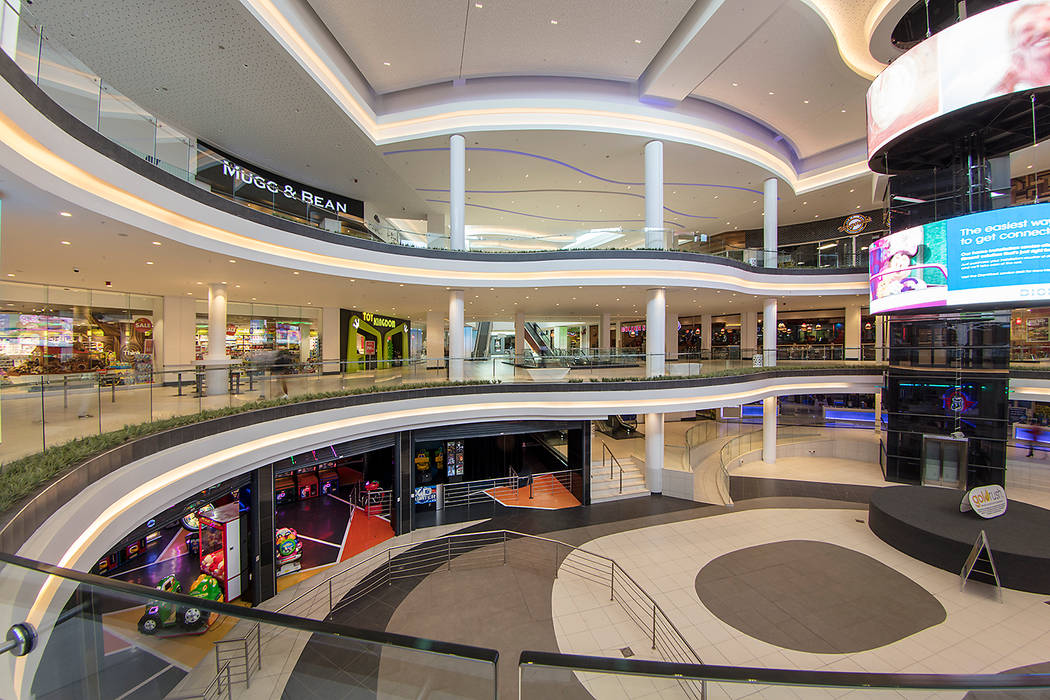 Cresta Food Court, Spegash Interiors Spegash Interiors Commercial spaces Shopping Centres