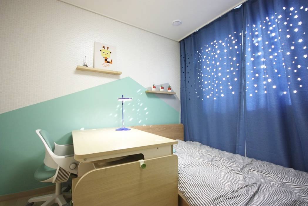 따뜻한 내츄럴 홈스타일링, homelatte homelatte Dormitorios infantiles de estilo minimalista