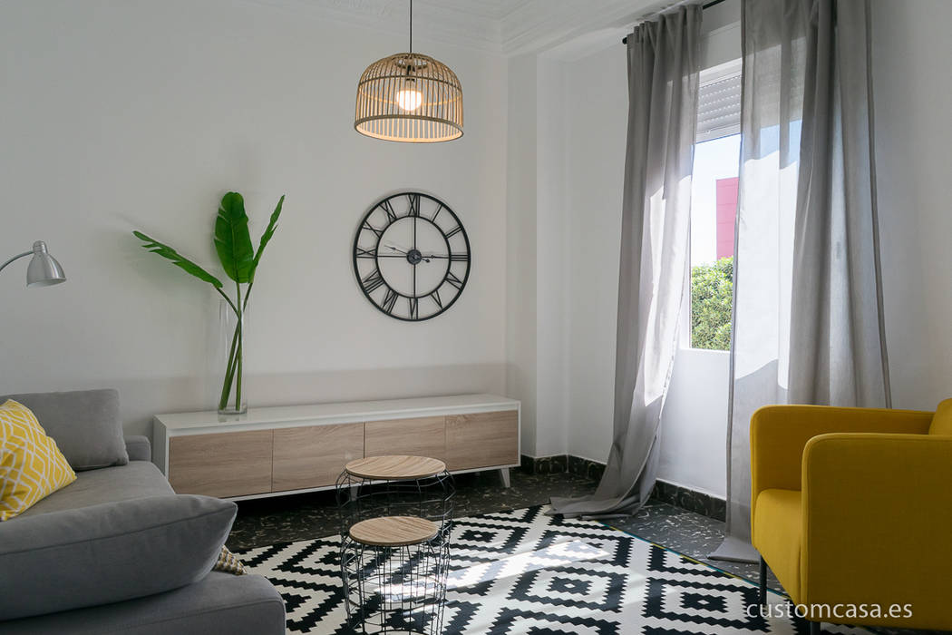 Piso antiguo con estilo nórdico , custom casa home staging custom casa home staging Scandinavian style living room