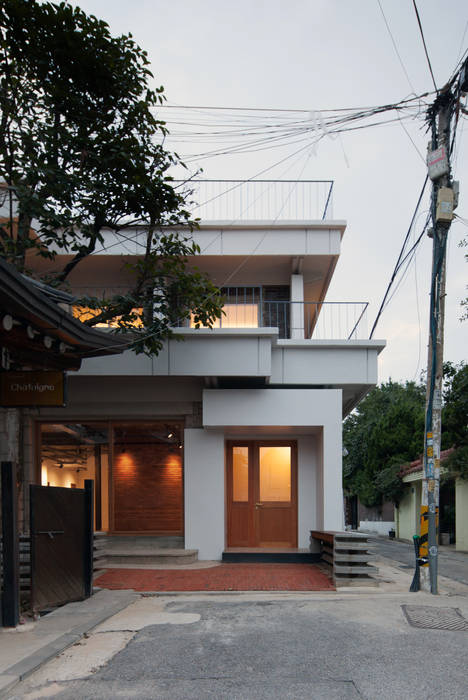 팔판동 단독주택, 서가 건축사사무소 서가 건축사사무소 Casas modernas