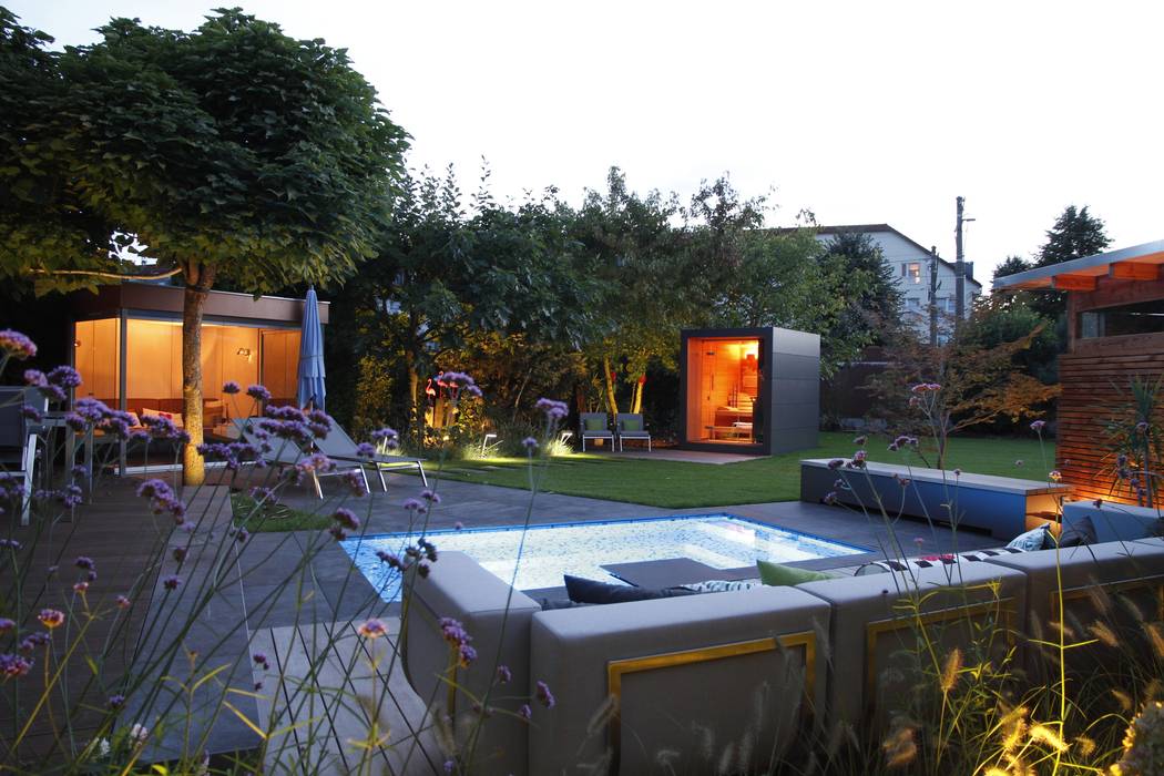 Saunahaus Gartensauna Am Pool Im Garten Von