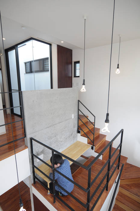 dan 段 dan, hacototo design room hacototo design room Stairs Concrete