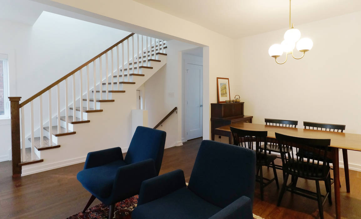 Oakwood Village House - Dining Room Solares Architecture Eclectic style dining room Wood Wood effect