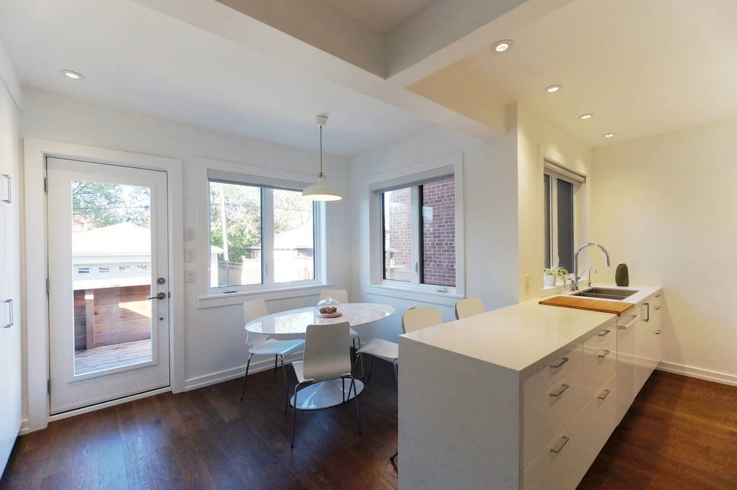 Oakwood Village House - Kitchen Solares Architecture Built-in kitchens Quartz