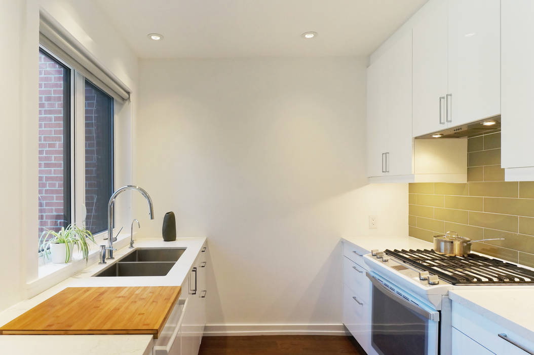 Oakwood Village House - Kitchen Solares Architecture Built-in kitchens Quartz