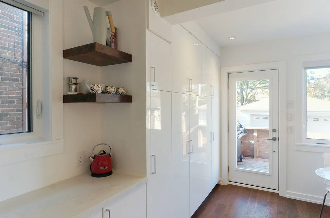 Oakwood Village House - Kitchen Solares Architecture Built-in kitchens Quartz