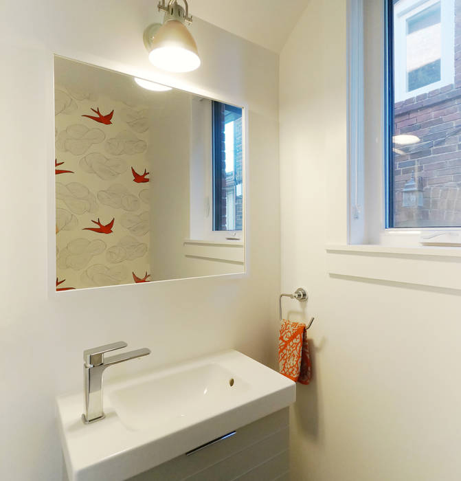 Oakwood Village House - Powder Room Solares Architecture Eclectic style bathroom Wood Wood effect